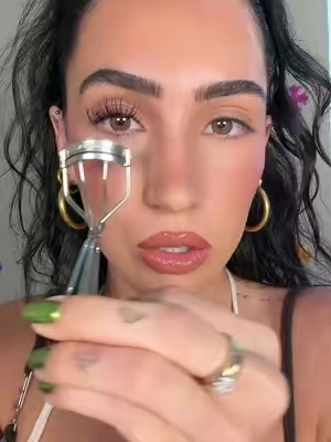 #tweezerman #eyelashcurler 