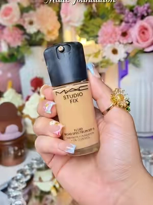 MAC Studio Fix Fluid SPF 15 24HR Matte Foundation + Oil Control #tiktokshopsummersale 