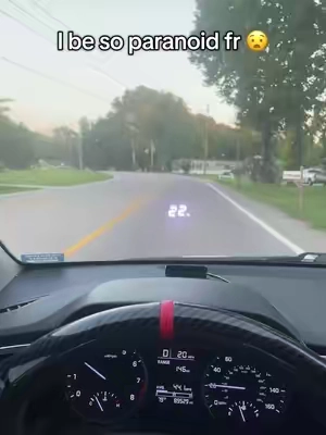 Safety feature headsupdisplay #headsupdisplay #car #caraccessories #carsoftiktok #tiktokshop 