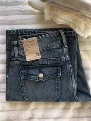 You need this jeans for a coffee run! Such a beautiful wash 🦢☕️🍂 #fallaesthetic #pacsunjeans #autumn #twilight #downtowngirl bella swan coquette Y2K baddie back to school August 1st national gf day dollette autumn lover fall lover twilight core baggy jeans 