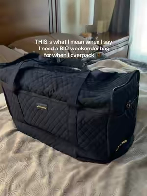 XL size without it being overly big either!  #dufflebag #weekenderbag #bigdufflebag 