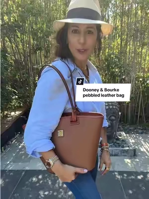 The Dooney & Bourke Andie tote bag is a classic and beautiful piece of pebbled leather. It’s all cotton-lined, ensuring durability and a timeless appeal. This handbag is a must-have for any wardrobe. #dooneyandbourkeandietote #dooneyandbourkebag #pebbledleatherbag #tiktokshopcreatorpicks #tiktokshopnewarrivals @QVC, Inc  