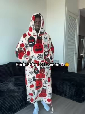 😮‍💨 #hoodieblanket #blankethoodie #halloween #blanket 