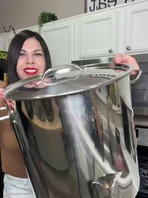 Una vaporera de acero inoxidable con tres compartimentos y gran capacidad para cocinar tamales y otras comidas #TikTokShopCreatorPicks #KitchenEssentials #SteamCooking  #tiktokshopsummersale   #LargeCookware