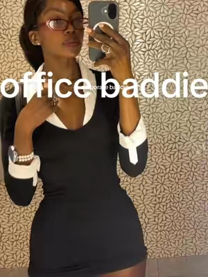 👩🏾‍💼💼 