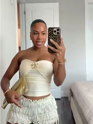 The cutest shorts 🤎@SeeYouLater Store #shorts #OOTD#vacationoutfits #ruffleshorts #tiktokshopcreatorpicks 