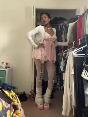 a closeup+360 of ze fit for todayayay!!!;))) (had to change audio tehe)