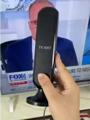 "Adiós a las facturas caras de TV, con una antenita puedes ver más canales fácilmente 📺 #antena  #tv  #hd  #4k  #antenaDigital"