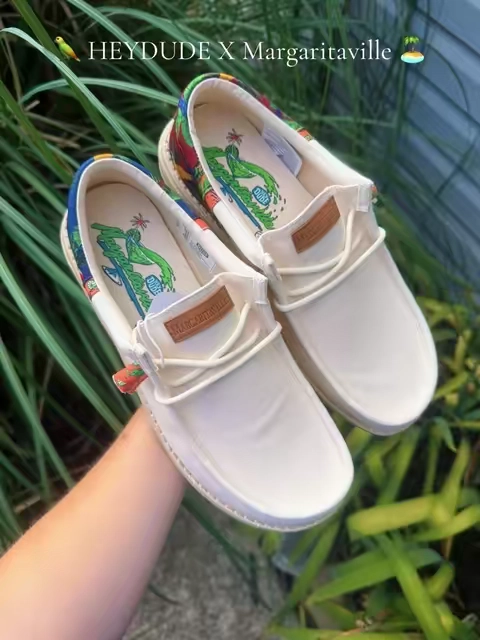 HEYDUDE Margaritaville Collection - Comfortable flip flop sandals and slip on shoes won't last long! Snag your size before they are gone!! #tiktokshopcreatorpicks #heydude #heydudesuperbrandday #margaritaville #flipflops