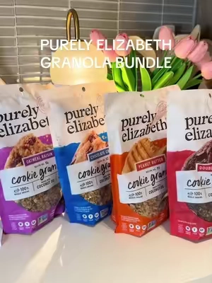this granola is too good wow #purelyelizabeth #granola #healthysnacks #cookiegranola #healthysnack 