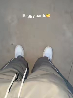 #baggy #baggypants #mensfashion #fallclothes #winterclothes 