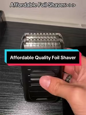 @Kemeiqianya Electric super affordable and the quality is there #foilshaver #beardcutting #haircut 