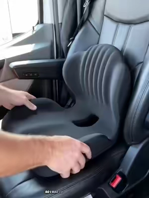 I sit quietly on this cushion and enhance comfort while staying focused.#seatcushion #memoryfoam #driving #dealsforyoudays 