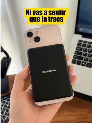 Esta batería tan delgada es un básico para viajar！#powerbank #TechGadgets  #portablecharger #magsafe#tiktokshop