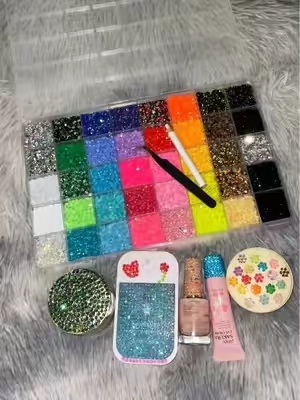 The wisest decision i have ever made was to buy a set of shiny decoration toolkits! #diyrhinestone #CraftTok #BlingBling #summerwins #tiktokshopsummersale