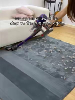 Perfect vacuum for pet owners! #cordlessvacuum #viralontiktokshop #carpetcleaning #tiktokshop #Summervibes 