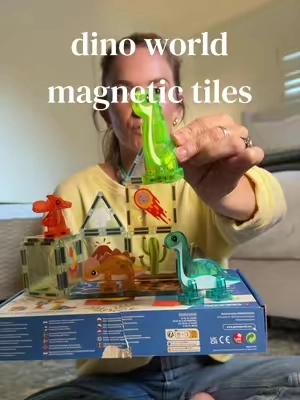 If your house is currently in its dinosaur era… this one’s a must 🦖 The Geomag Magnetic Tiles Dino World (25 pieces) takes regular magnetic tile builds and levels them up with themed dino pieces, volcano tiles, and fun scenery details. It turns simple towers into full-on prehistoric worlds. Great for open-ended play, problem solving, and those quiet “I’m actually focused” moments 🙌🏼 @Geomagworld #dinosaur #dinosaurtoys #magnetictiles #magneticblocks #toddlertoys 