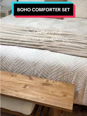 I love the tufted design! #bedding #comforterset #tiktokshopsummersale #tiktokshopcreatorpicks #boho 