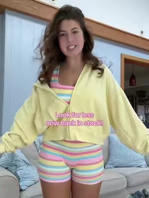 I am 5‘5“ wearing my regular size medium so this is a true size fit! 🩷🥝🌸🌟🍉🛍️ #Colorful #MatchingSet #WorkoutSet #OutfitIdea #LookForless