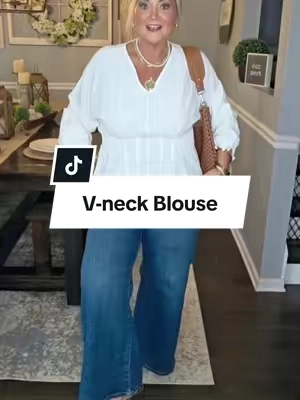 This v-neck blouse is so lightweight and flattering! @Evaless official #longsleeve #falltops #midsizefashion #tiktokshopsummersale #CapCut 