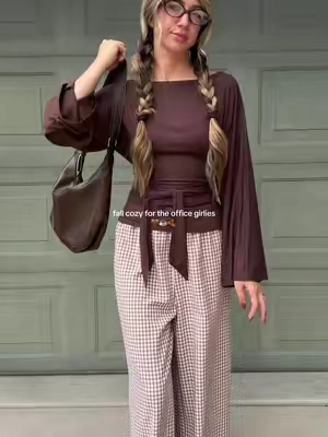 Cutie gingham pants for fall 🤎  #gingham#fall#OOTD 