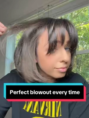 I’ve got 4 kids so hairstyles that take alot of time are a no go for me. This one takes 10 minutes with this blow dryer brush. #blowout #blowoututorial #bobhaircut 