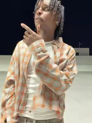 7668718869824965901