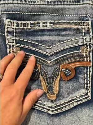 Boot cut men’s cowboy jeans- true to size 
