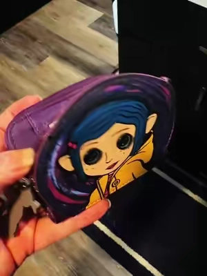 Cutest wallet. #wallet #buttoneyes #whimsical 