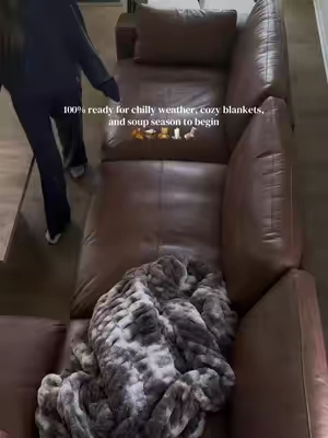 7668743488397167886