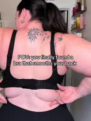 Okay I cannot get over these sparkles, sooo good !! #vrcomfy @VRCOMFY-Bra #jellybra #plussize #wirelessbra 