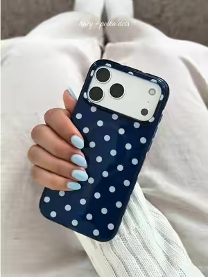 love it!! 🖤 @Velvet Caviar #velvetcaviar #phonecase #cutephonecases #tiktoksummersale #polkadot 