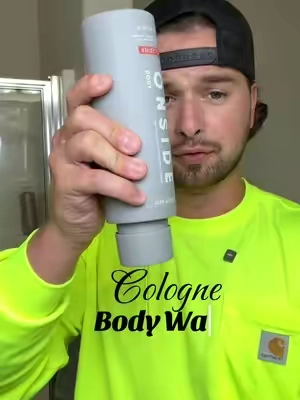 This is the best smelling natural body wash I’ve ever used! #mensbodywash #bodywash #menscologne #onside 