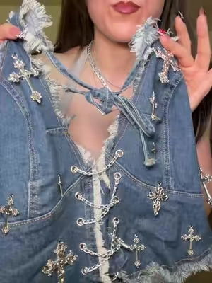 this is so bratz coded and i love it  #y2k #y2kaesthetic #fashion #tiktokshop 