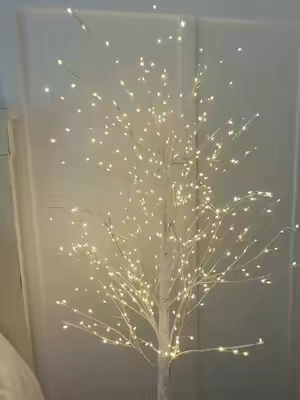 6 foot twinkling white birch tree. Perfect for Halloween, Christmas or everyday home decor. #homedecor #christmastree #twinklelights 