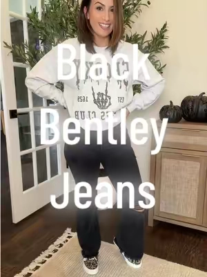 A good pair of black jeans are essential for fall and they hold up so well! So flattering and hug all the curves! @Wild Oak Boutique #blackjeans #blackdenim #falloutfitinspo #fallyall #halloween2026 