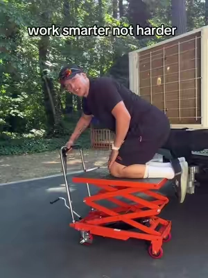 makes moving stuff solo so easy #vevor #hydrauliclift #vevortools #giftsfordad #tiktokshopsummersale 