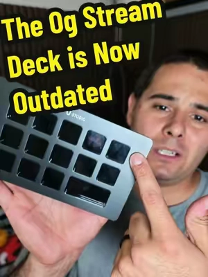 The og stream deck was great but its been retired! Now the d200h does everything and more for a fraction of the price! #streamdeck #elgato #techtok #tiktokshopbacktoschool #GamingSetup 