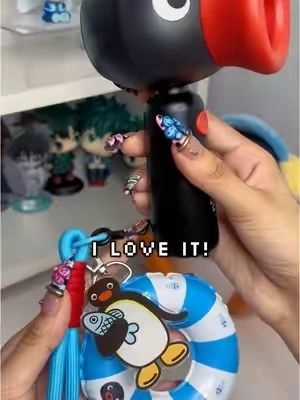 OMGGG I LOVE PINGUU I have his little speaker and now a fan so cute!!  @martube_official @MarTUBE #martube #pingu #pingufan #nootnoot  #portablefan #cute #cutefinds