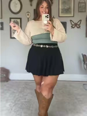 My favorite basic skorts that go with literally everything. #skort #miniskirt #midsizefashion #curvyfashion #summeroutfits 