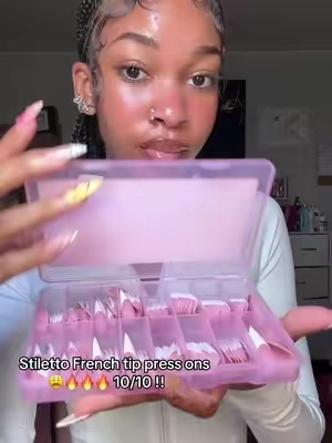 These are like acrylic super high quality perfect for back to school!😍 #fypシ #backtoschool #frenchtip #stilleto #acrylicnails 