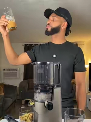Cold Press Juicer.   Extractor  de jugos y vegetales  #slowjuicer #coldpressedjuice #extrator #extratordejugo #jugosnaturales 