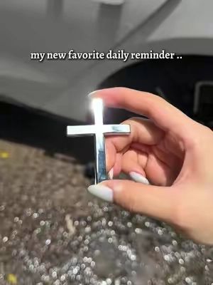 Little Christian reminders are my favorite#jesus #itsgod #faithtok #godisgood #cross