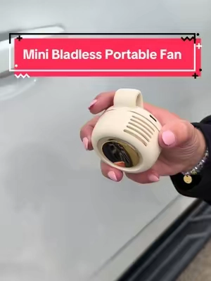 Moms flab this fan and you will thank me later!!! #bladlessfan #babyproducts #firsttimemom #showergift #babywearing 