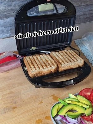 sándwichera eléctrica.  #sándwicheraelectrica  #tiktokshopsummersale  #sándwiches 