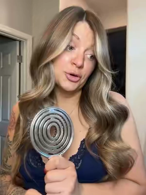 A hair brush that helps your hair grow #hairbrush #hairgrowth #brush #hair #halovida 