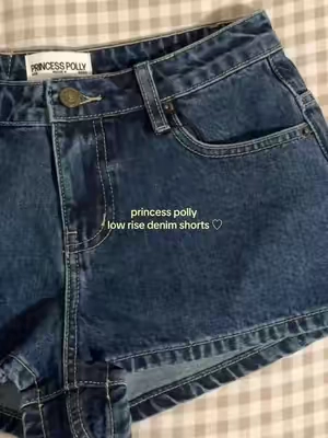 the cutest shorts <3 perfect for summer! #princesspolly #denimshorts 