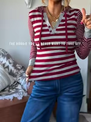 The hoodie that looks just as good as it feels. 🤍 Soft ribbed fabric, timeless stripes, and the perfect relaxed fit. #FallFashion #StripedHoodie #CozyStyle #EverydayOutfit #BoutiqueFinds 