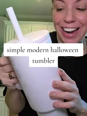 happy pre-spooky season 👻 @Simple Modern  #halloweentumbler #halloween2026 #waterbottle #40oztumbler #simplemoderntumbler 