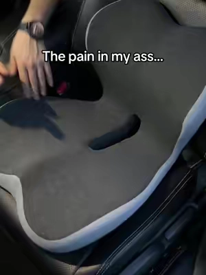 Relieves tension in the lower back muscles and avoids direct pressure on the cоссух. Ideal for sitting for many hours without discomfort.#seatcushion #cojin #sillacomoda #carseatcushions #lowbackpain #sittingpain #legpain